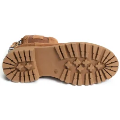 BETINA Camel