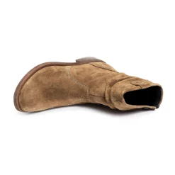 BRUNEI Taupe