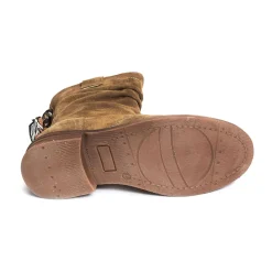 BRUNEI Taupe
