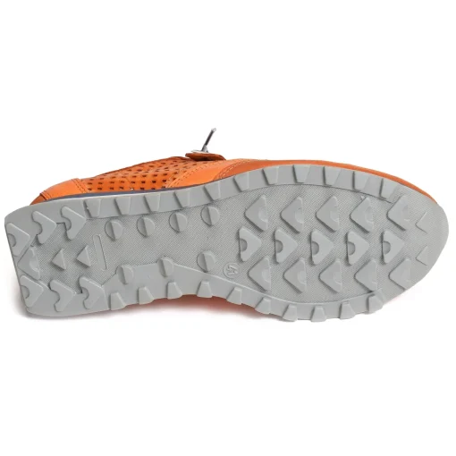 C848 Orange