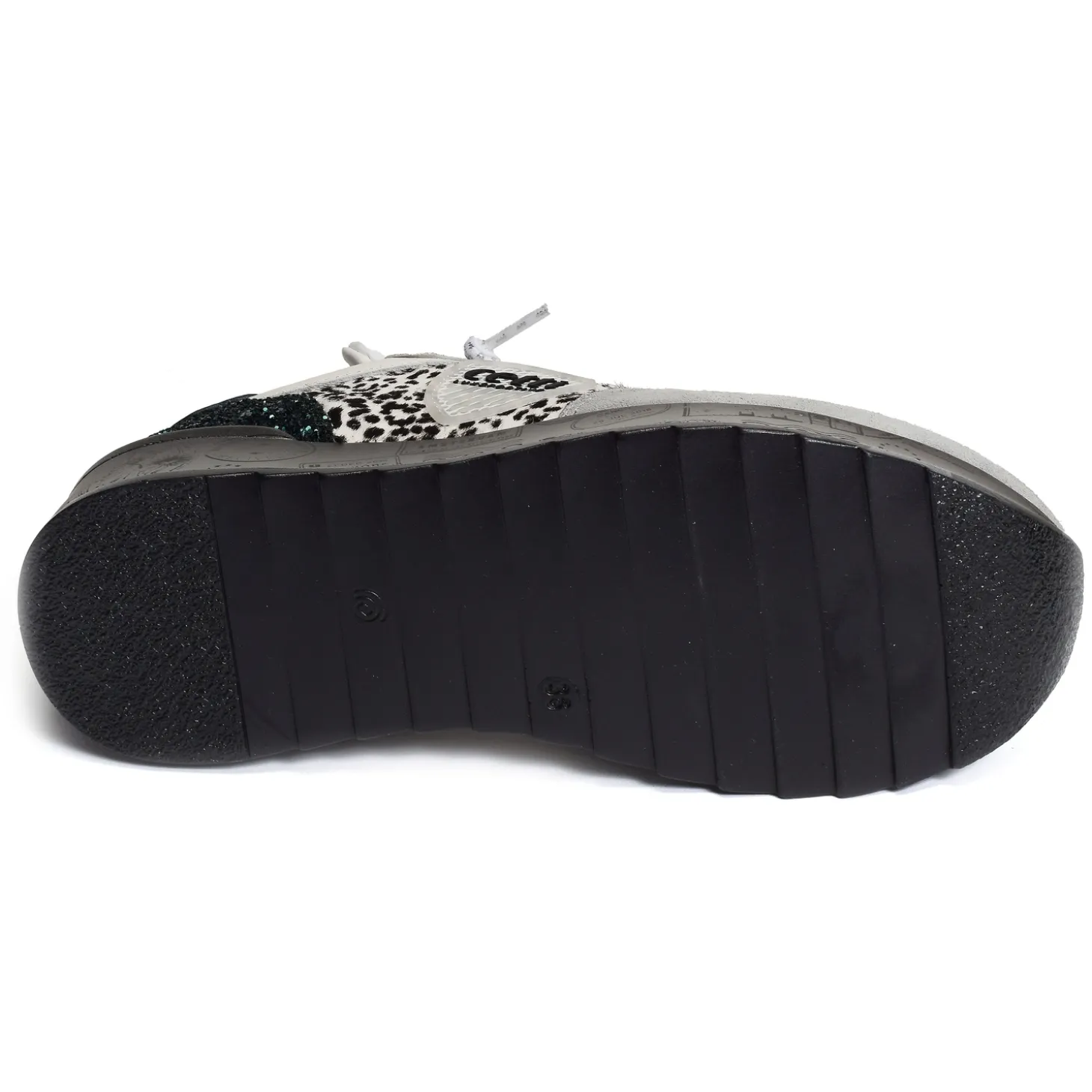 C1368 W Blanc Léopard