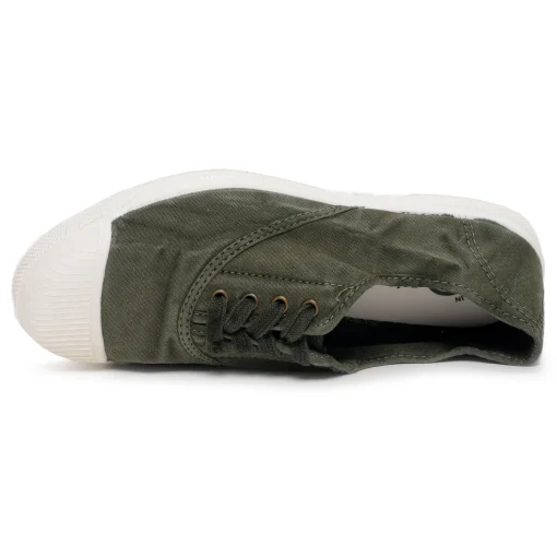102 Kaki