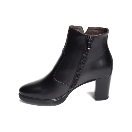 08241 Noir