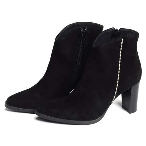 8075 Noir