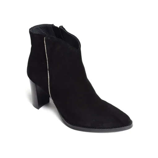 8075 Noir