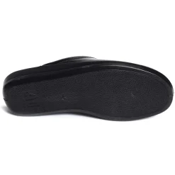 1552 Noir
